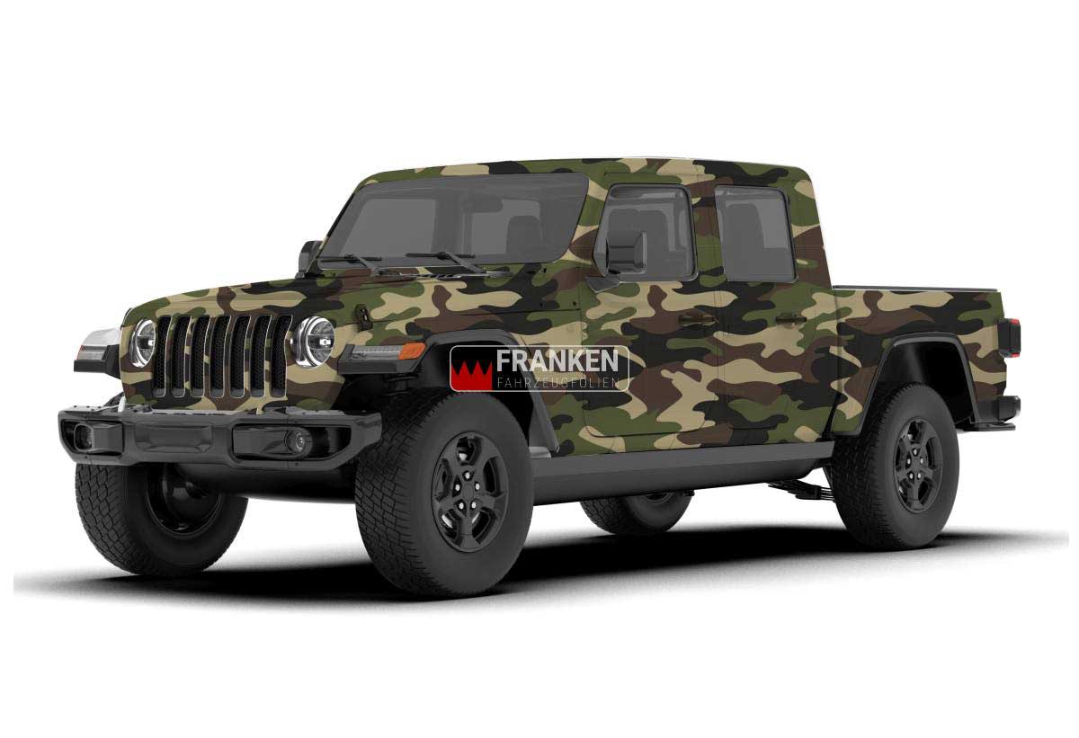 Vollfolierung und Beklebung von Fahrzeugen im Militär-Look mit Tarnfarben und Camouflage